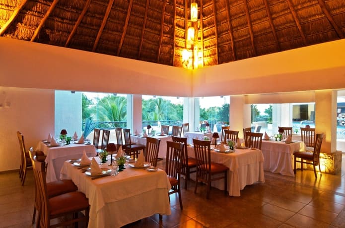 The Reef Playacar Resort and Spa - Optional All Inclusive