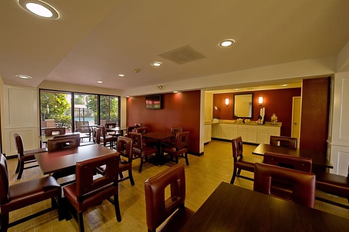 Red Roof Inn Plus+ Miami Airport