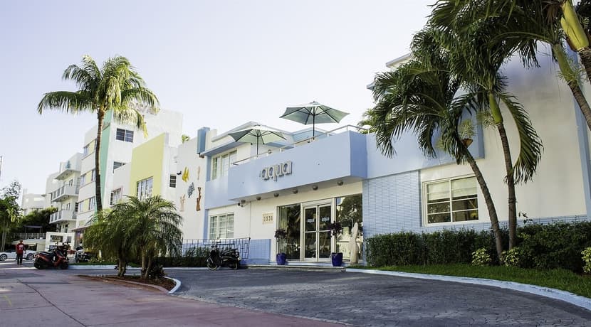 Aqua & Suites