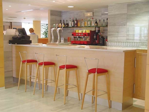Holiday Inn Express Barcelona-montmeló, An Ihg