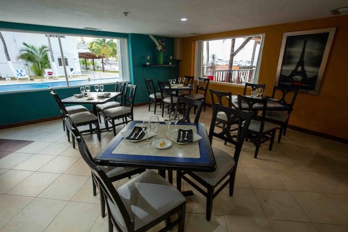Ocean View Cancun Arenas