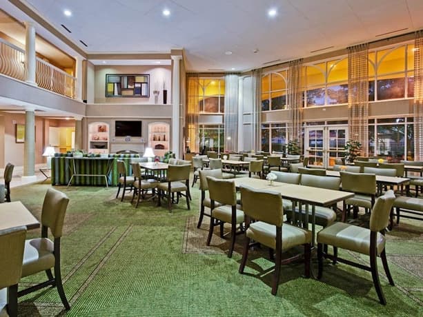 La Quinta Inn and Suites By Wyndham Orlando I Drive/conv Ctr